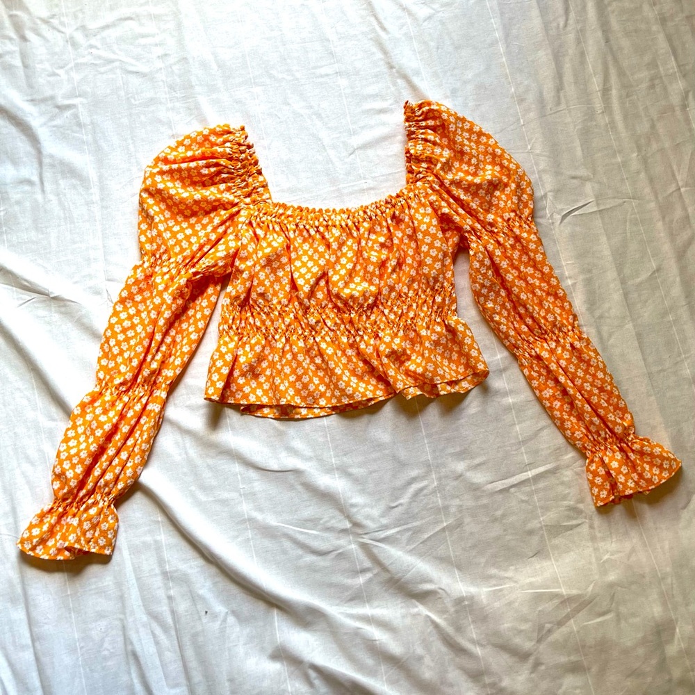 Long sleeve floral divided shirt